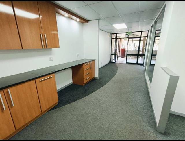 BUSINESS PROPERTY TO RENT IN WATERFALL